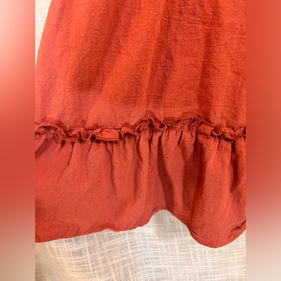 Small Rust Orange Laced Summer Flowy Short Flair Dress with Detailed Ruffling. - Picture 11 of 12